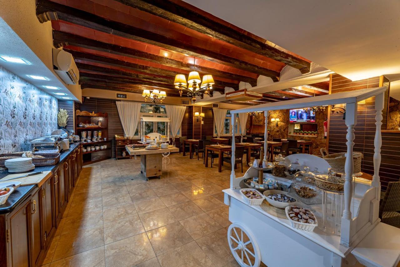 Nastasi Hotel&Spa Lleida Bagian luar foto