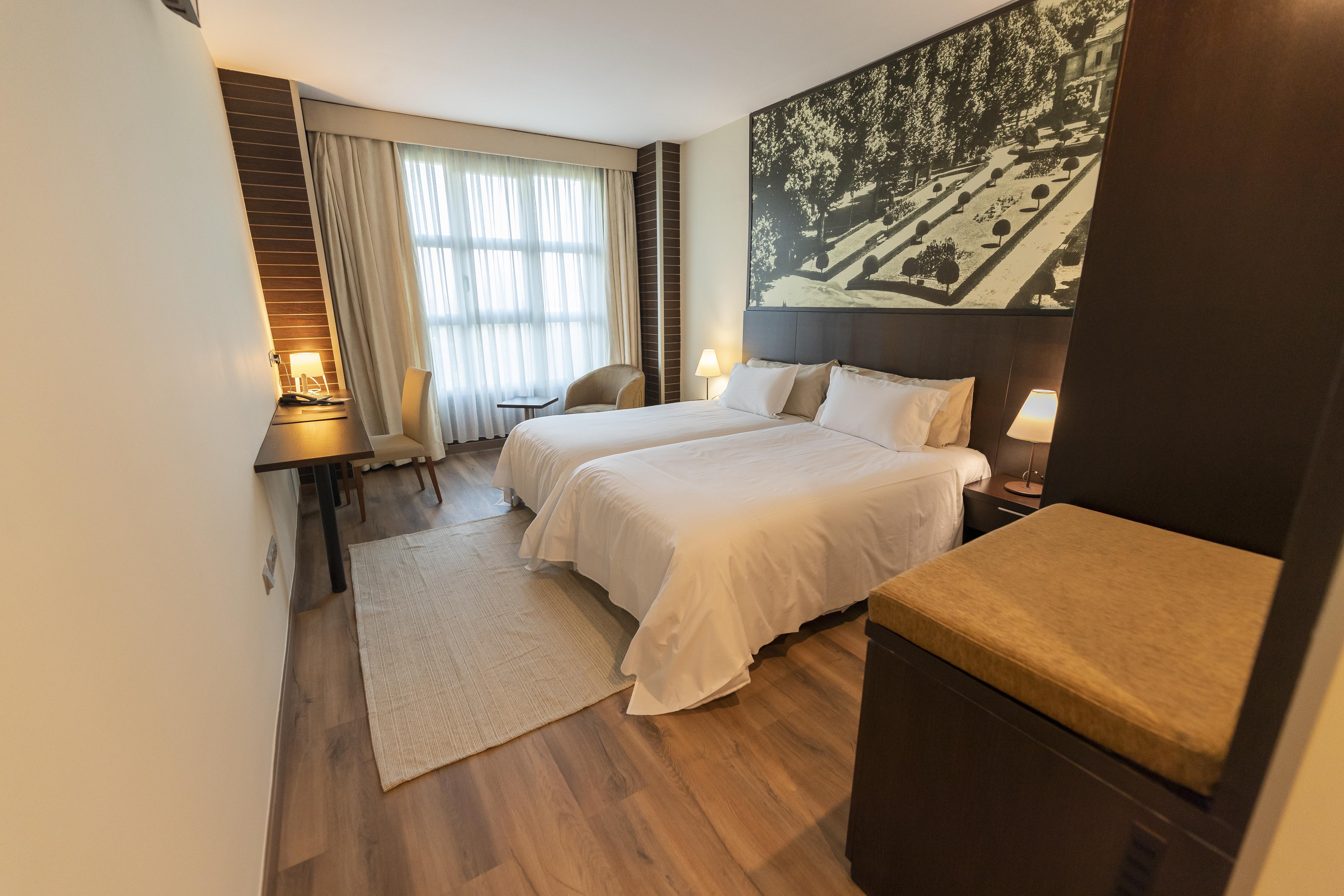 Nastasi Hotel&Spa Lleida Bagian luar foto